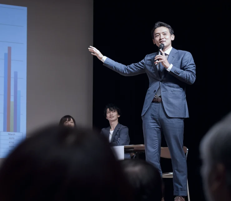 組合活動について登壇するスピーカーの様子